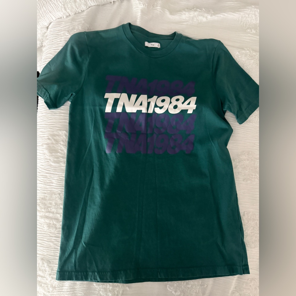 NWOT Aritzia TNA 1984 crew neck t shirt Sz S